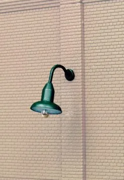 Walthers SceneMaster HO 949-4307 Wall Mounted Lights (3)